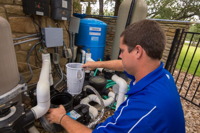 Chicago Swimming Pool Repair Services